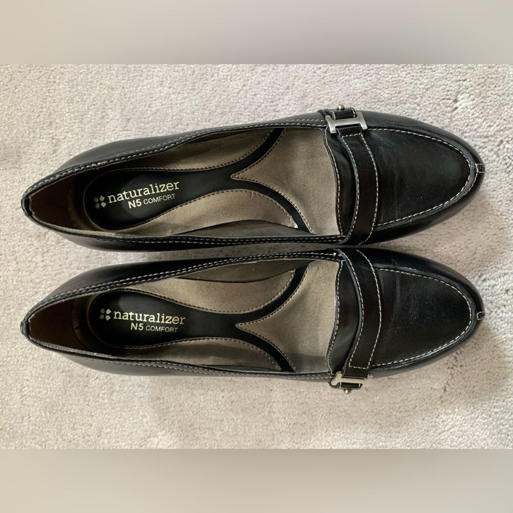 Naturalizer Classic Black Leather Loafers 9